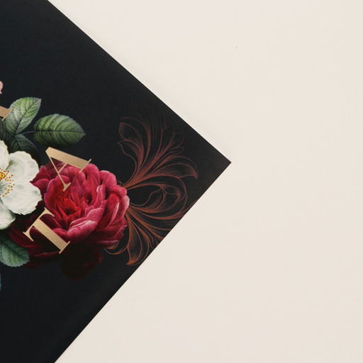 Цена за 10 шт. Бумага упаковочная глянцевая 8 марта, 70 х 100 см - Дарите счастье фото 3