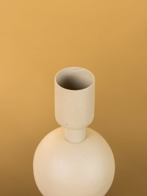 Подсвечник на 4 свечи на тарелке со сферами, 25.5×22.5×32 см, бежевый