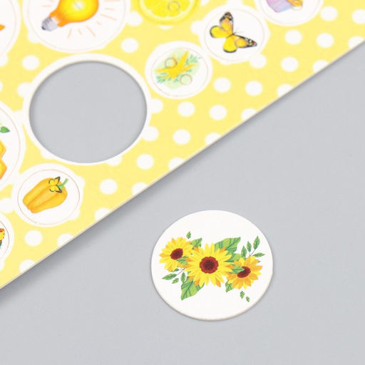 Цена за 5 шт. Декор для творчества картон «Фишки и пуговки. Жёлтый», 24 шт., 13×16.5 см