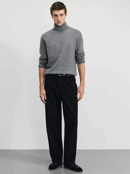 Свитер relax fit с высоким горлом / Zarina