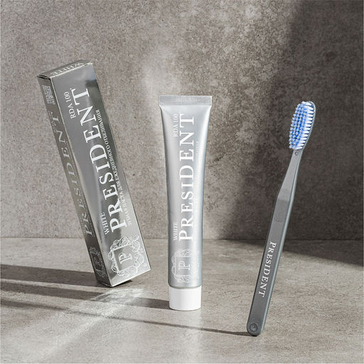 PresiDENT Щетка зубная жесткая White 8 мил /на блистере