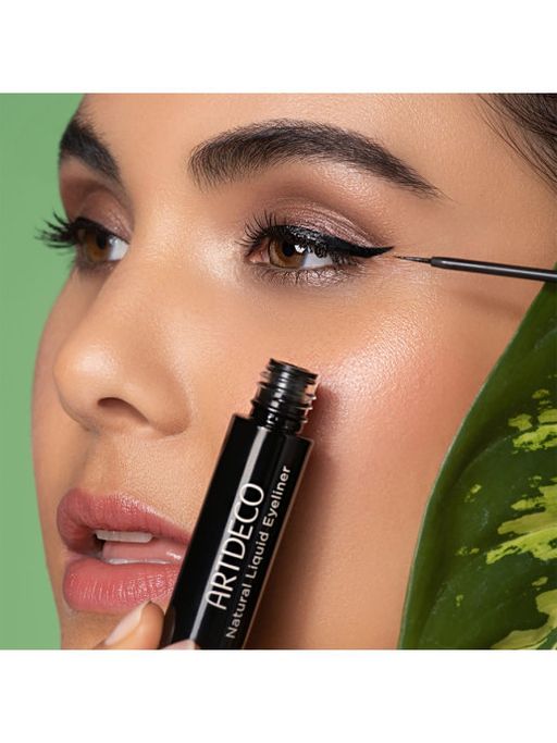 ARTDECO Green Couture Подводка для век Natural Liquid Eyeliner, тон 1, 4.5 мл  фото 3