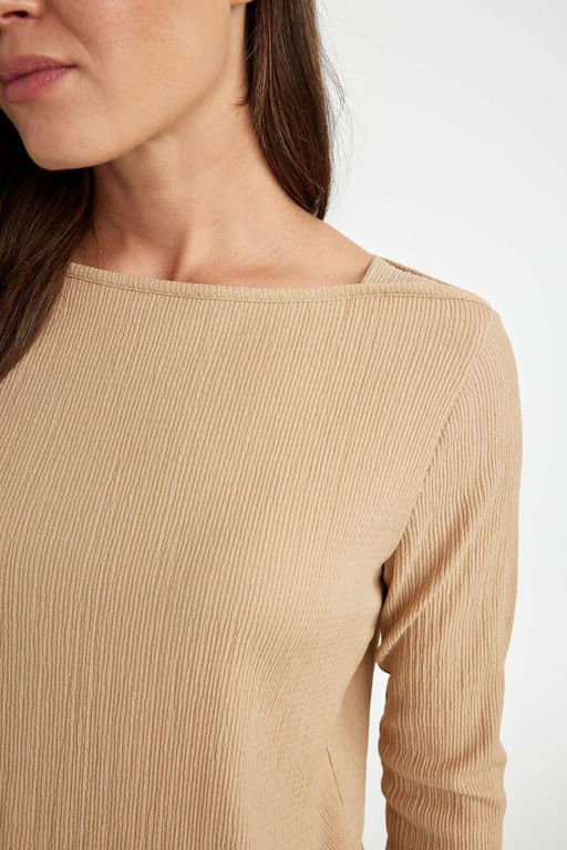 Женская футболка стандартного кроя с вырезом лодочка и запахом, длинными рукавами - Defacto фото 5