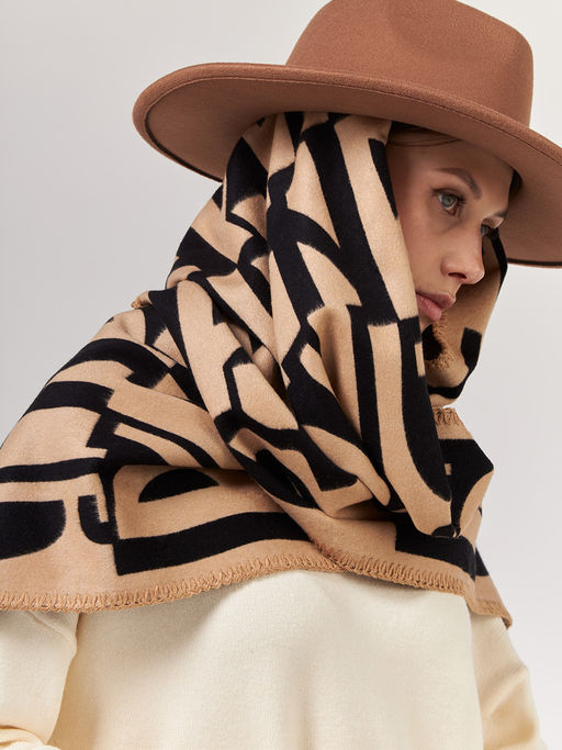 в СОСТАВЕ ШЕРСТЬ и КАШЕМИР Большой, мягкий, теплый однотонный двусторонний палантин. - Tantino фото 9