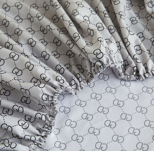 Одеяло MENCY Двухстороннее с простыней на резинке и наволочками ODMENDR005