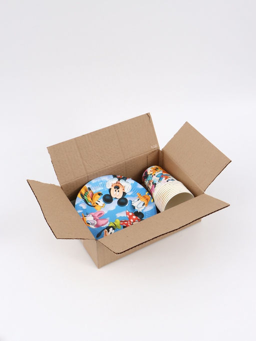 Посуда одноразовая бумажная на 10 персон: стаканы, тарелки, скатерть, Друзья