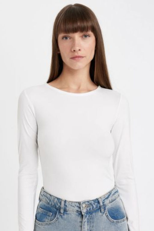 Beyaz Slim Fit Dar Kesim Bisiklet Yaka Basic Duz Uzun Kollu Tisort