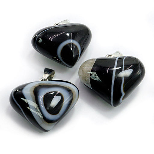 Подвеска Сердечко объемное из камня Черный агат приумножает и сохраняет богатство 2см-2,5см