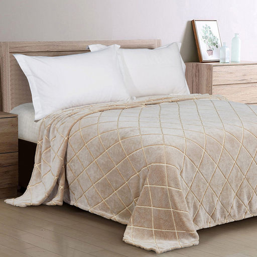 Плед/покрывало 100х150см "Ромбы, беж", велсофт "Bamboo" набивной, полиэстер 100%, плотность 260г/м2, упаковка: 16х33см пояс бумажный, "Домашняя мода" (Россия)