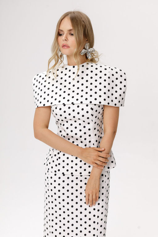 Жакет Pirs 6640 горохи на белом фоне