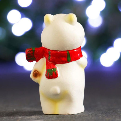 Фигурка полистоун «Мишка в шарфике застенчивый», 3×4×8 см