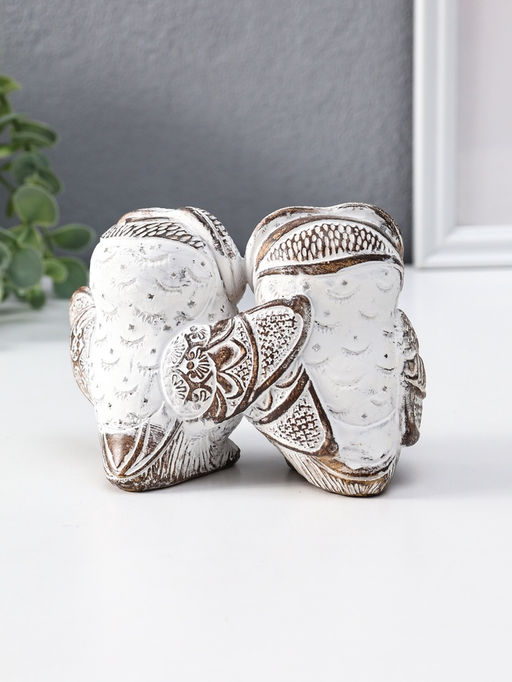 Сувенир полистоун "Совята- объятия" белый с золотой патиной 13,7х8х8,7 см