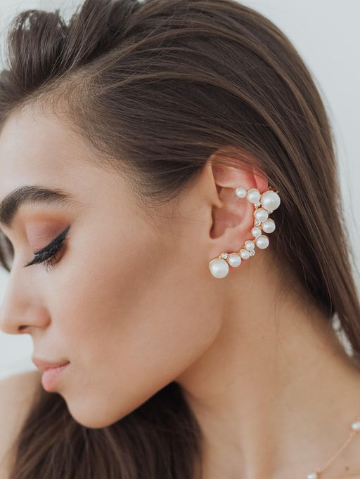 Серьга кафф Жемчужное сокровище, цвет белый в золоте