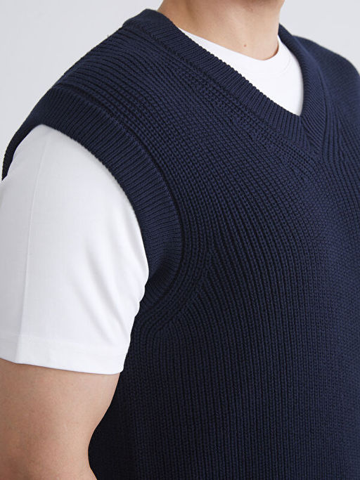 Standart Kal?p V Yaka Erkek Triko S?veter