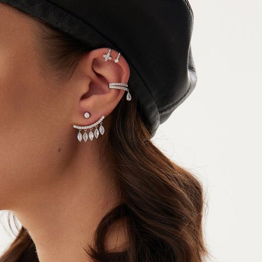 Кафф из серебра с фианитами с каплей
