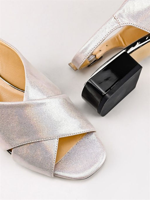 Босоножки 004-2421-R874-01