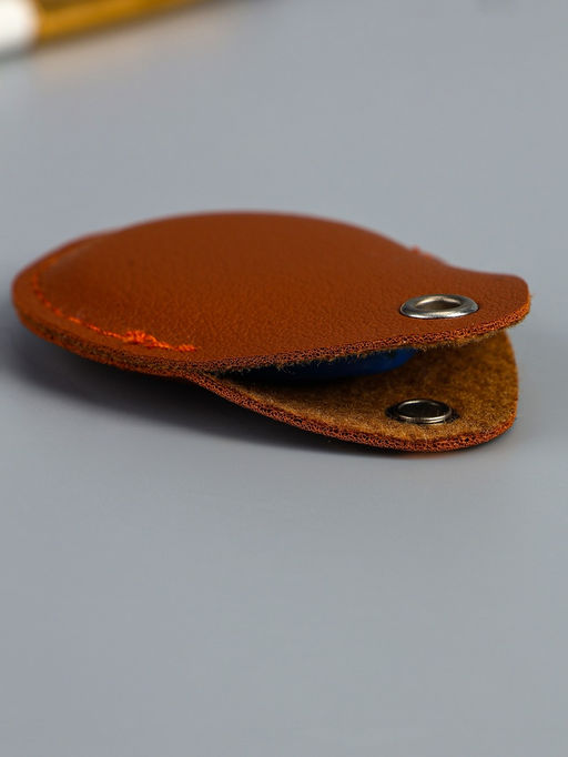 Цена за 3 шт. Брелок - чехол для магнитных ключей домофона, капля, рыжий, под нанесение, 4.4×5.5 см