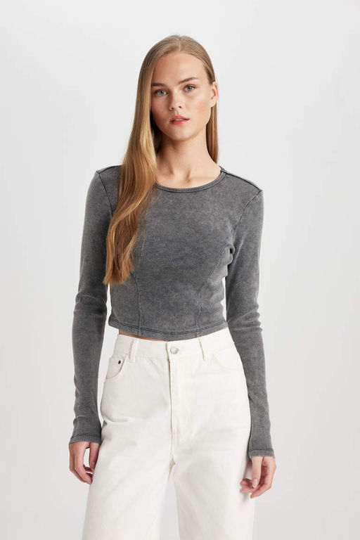 Приталенная футболка с длинными рукавами и круглым вырезом с эффектом потертостей - Defacto фото 3