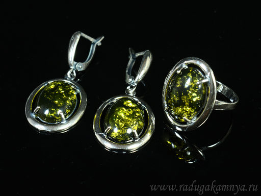 Кольцо Серьги с янтарем имитация размер 18