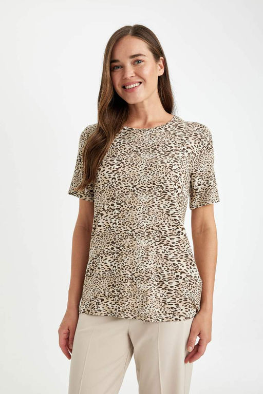 Футболка обычного кроя с круглым вырезом и леопардовым принтом с короткими рукавами - Defacto фото 4