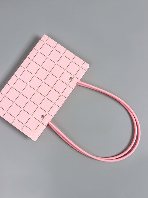 Цена за 10 шт. Сумка для цветов влагостойкая, розовая 22x10.5x13.5±5% см