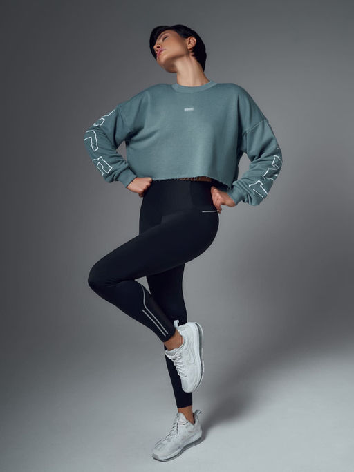 Укороченный свитшот объемного силуэта - NEVERLATE фото 6