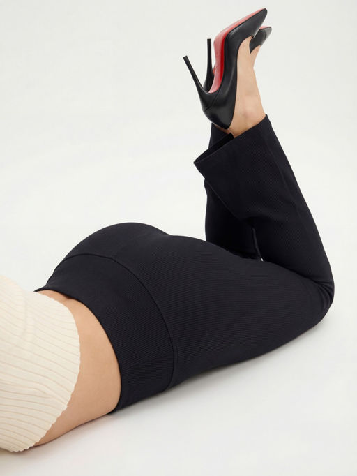 Легинсы расклешенные в рубчик женские черного цвета 009_1Ch - Mtforce фото 13