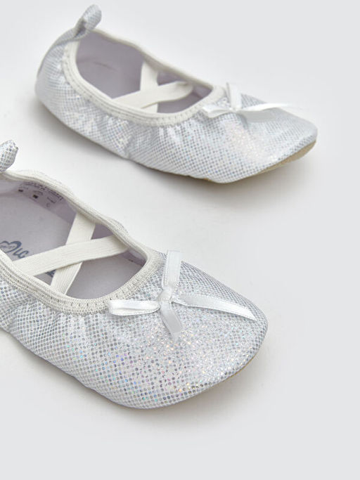 Fiyonk Detayl? K?z ?ocuk Pisi Pisi Ayakkab?