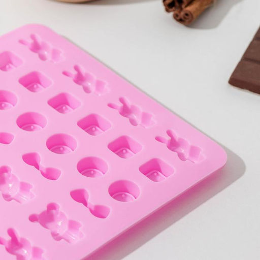 Форма для мармелада Игрушки, силикон, 20,7?13,7?1 см, 48 ячеек, цвет МИКС - Доляна фото 3