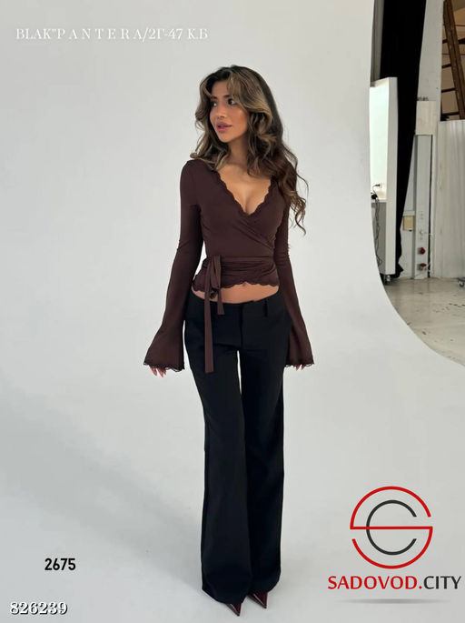 Кофта женская с V-вырезом