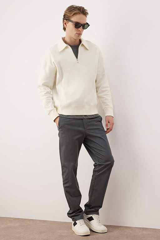Olive Erkek Gabardin Dokulu Geni_ Beden Aral_kl_ Kuma_ Pantolon TMNAW26PL00026