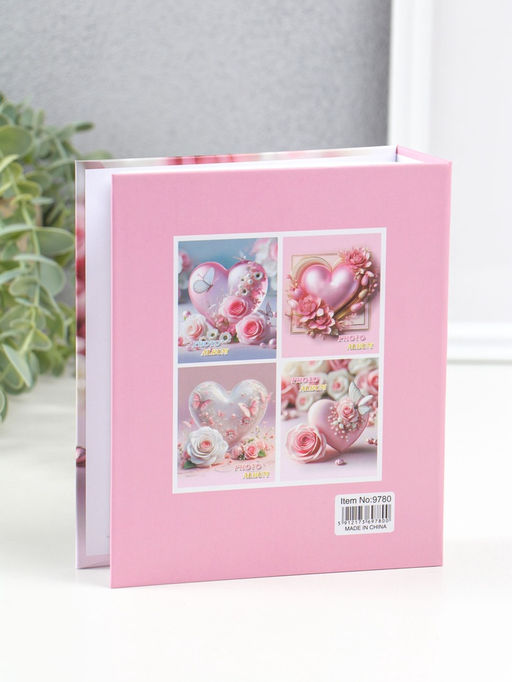 Фотоальбом на 40 фото 10х15 см "Сердце и розовая роза с бабочкой" в коробке 4,5х14х17 см