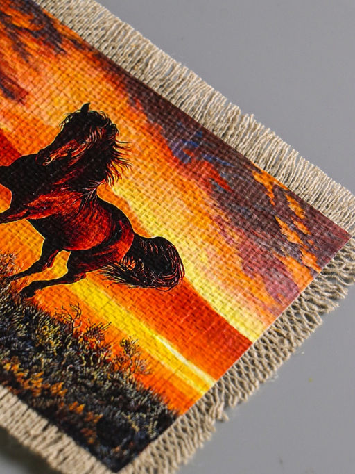 Цена за 2 шт. Магнит на холодильник, панно Свиток. Сила и грация коня, 10.5?15.5 см