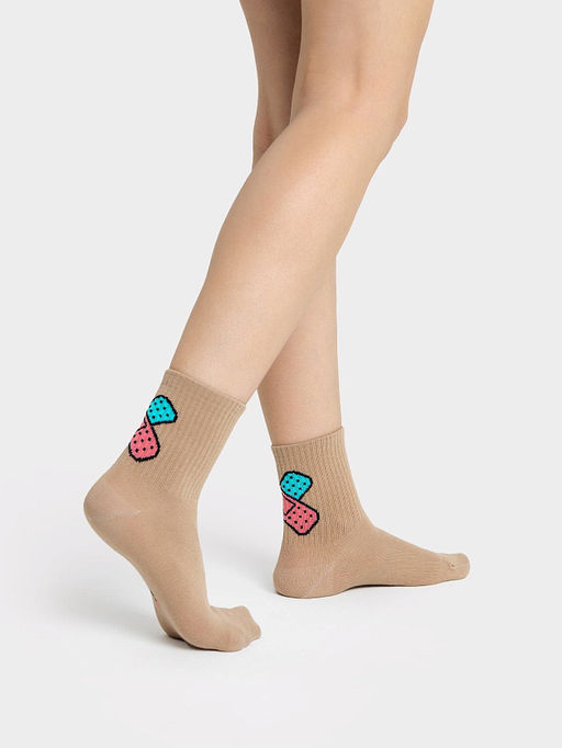 Цена за 5 пар! Носки женские бежевые высокие с узором в виде пластырей - Mark formelle фото 3