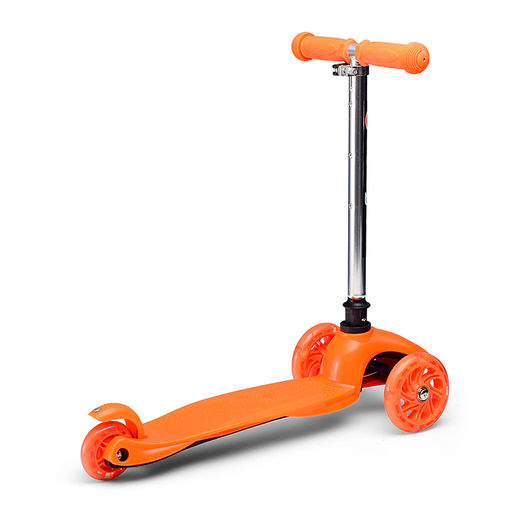 Самокат оранжевый, 3-х колесный, светящиеся колёса, в коробке