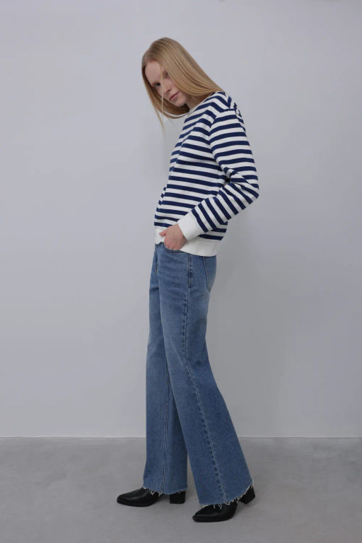 Бело-черная толстовка в горизонтальную полоску - Incity фото 11