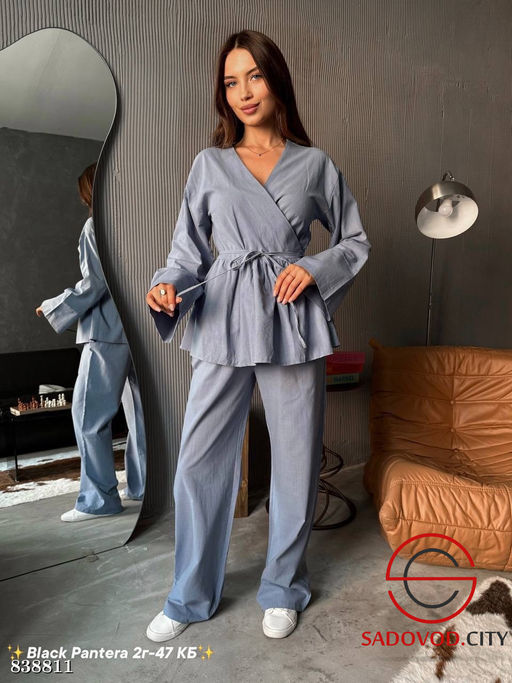 Костюм женский из льна