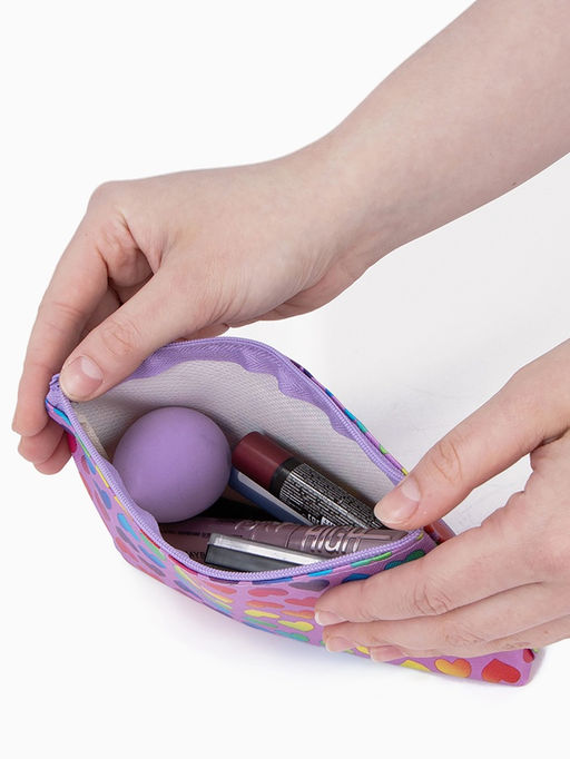 Цена за 3 шт. Косметичка-пенал на молнии, плоская, маленькая, с рисунком Радужные сердечки, сиреневая - Simaland фото 4