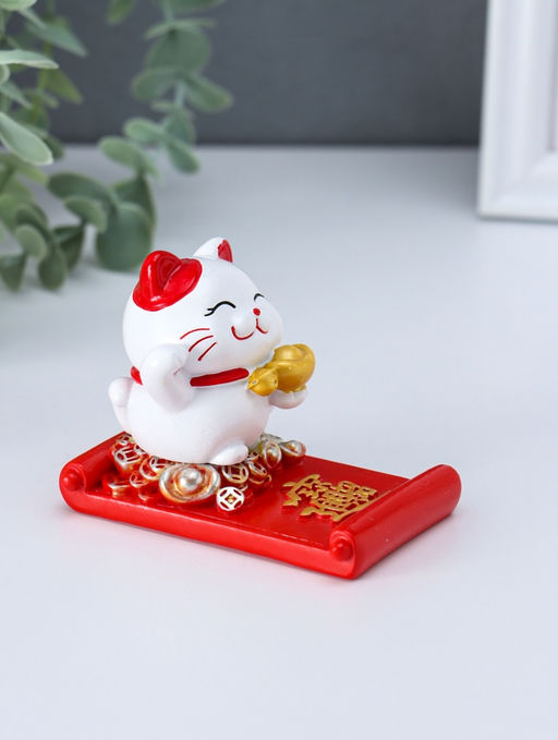 Фигурка - подставка для телефона «Манэки-нэко с золотым слитком», 5.8×8.5×6.5 см