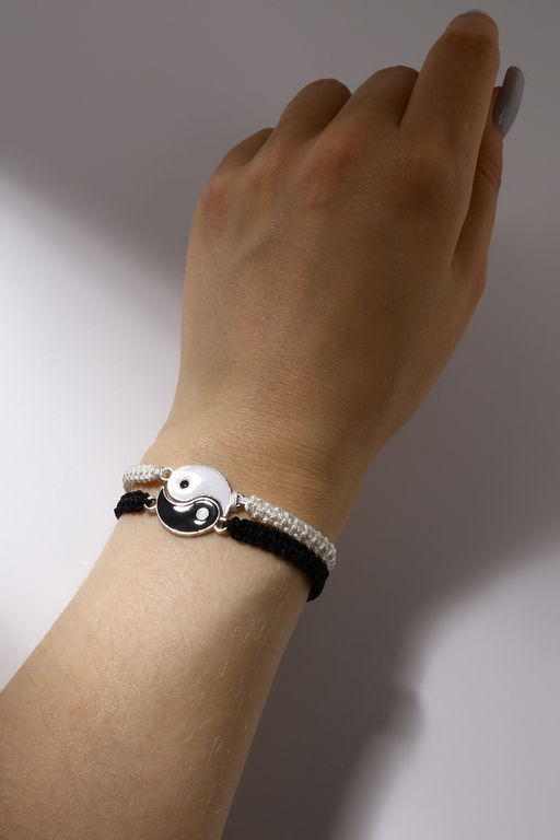 Цена за 2 шт. Браслеты парные «Неразлучники» инь-ян, толстая нить, чёрно-белые, d=7 см