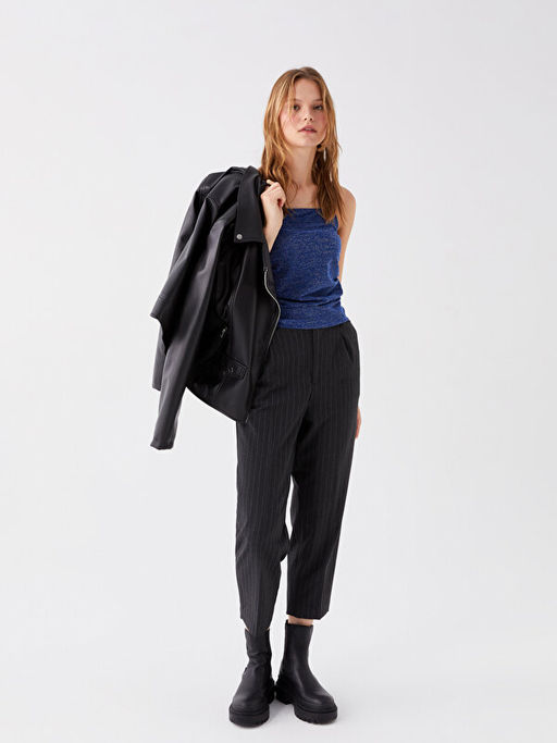 Kare Yaka Ask?l? Parlak G?r?n?ml? Kad?n Bluz