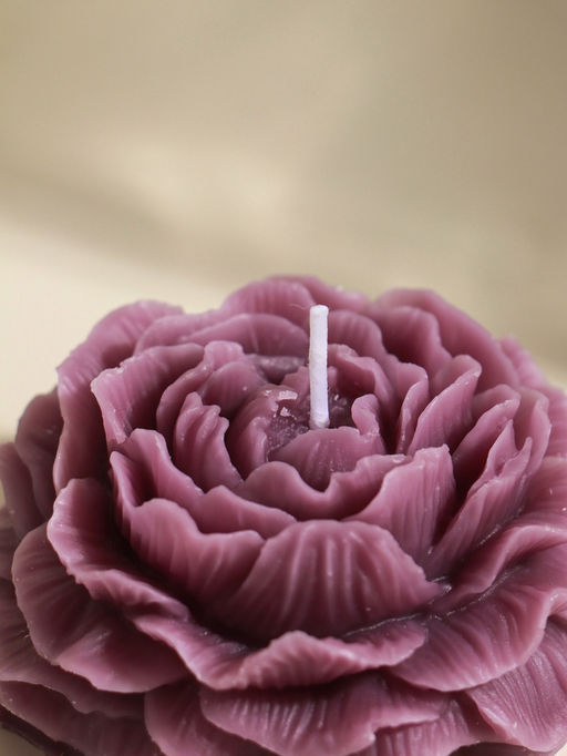 Свеча декоративная "Пион" фиолет d=7,5 см 8,2х8,2х4,4 см
