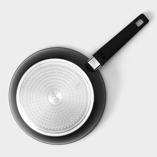 Сковорода Magistro Flame, d=26 см, h=7 см, кованый алюминий, антипригарное покрытие, индукция, чёрная фото 7