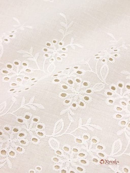 Шитье Цветочные гроздья по кайме (фестоны с 2х сторон) цв.молочно-белый, ш.1.34м, батист, хл-100%