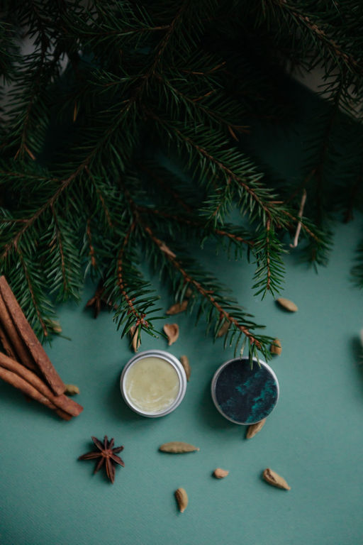 ТВЕРДЫЕ ДУХИ ТАЁЖНЫЙ МОХ: с нотами жасмина, апельсина, ели, пихты, атласского кедра, пачули, мха, ванили, 10 гр (с биркой) - Elska фото 3