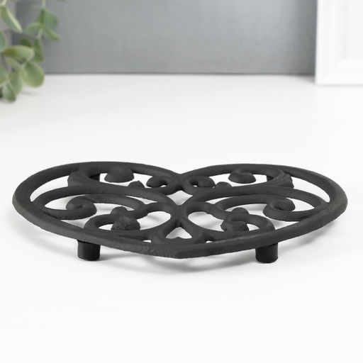 Фигурка чугун, подставка под горячее «Ажурное сердце», 16×17×1.5 см