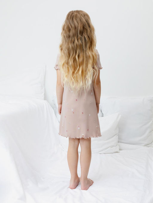 К 1180/бежевый,пикник на полянке сорочка ночная для дев