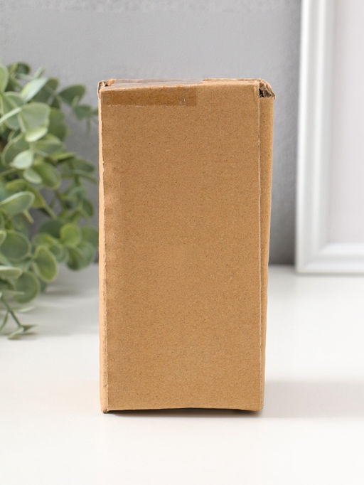 Фигурка полистоун Белая зайка в розовой цветочной шляпке с зонтиком и цыплятами, 14.5 см