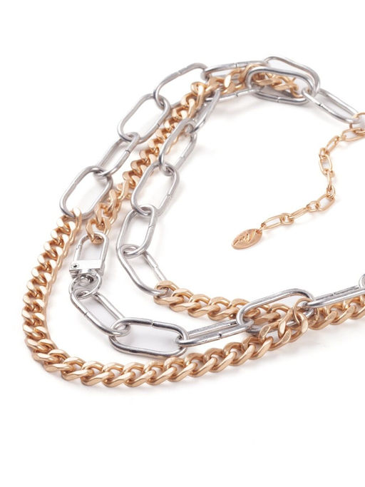 Ожерелье из цепей разной длинны - Модные истории фото 2