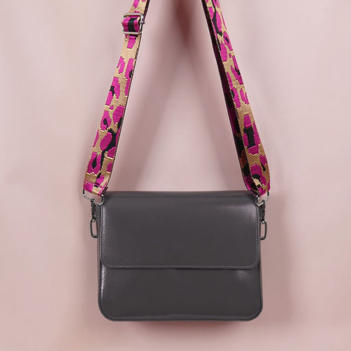 Ручка для сумки «Розовый леопард», стропа, с карабинами, 139±3×3.8 см, ярко-розовая